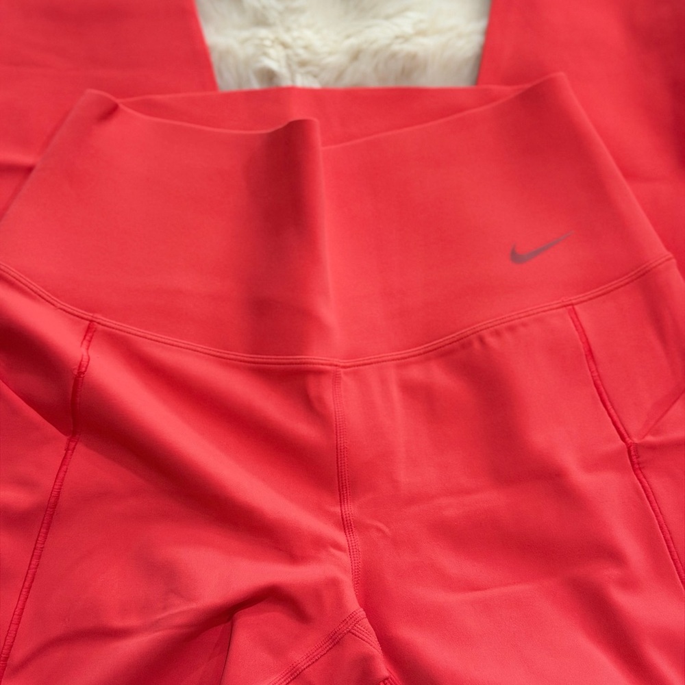 Nike Universa Dri-Fit Leggings Coral color